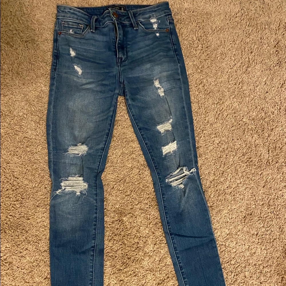 Medium washed ripped abercrombie jeans